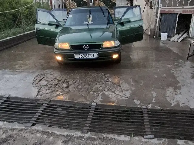 Opel Astra F