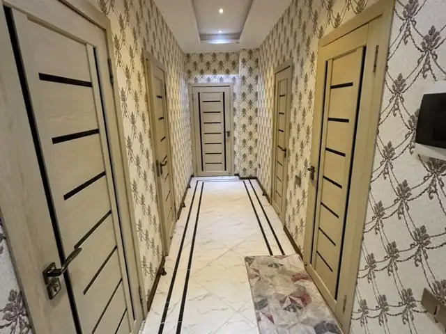 2-комн. квартира, 6 этаж, 80м², Сомониен, Вахдат