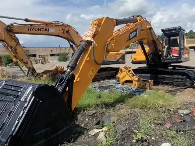 Экскаватор sany, Душанбе