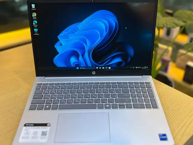 Ноутбук HP AI 15-fd2050wm Ultra 5 225U DDR5 8GB 512GB SSD 15.6 FHD IPS TOUCHSCREEN, Душанбе