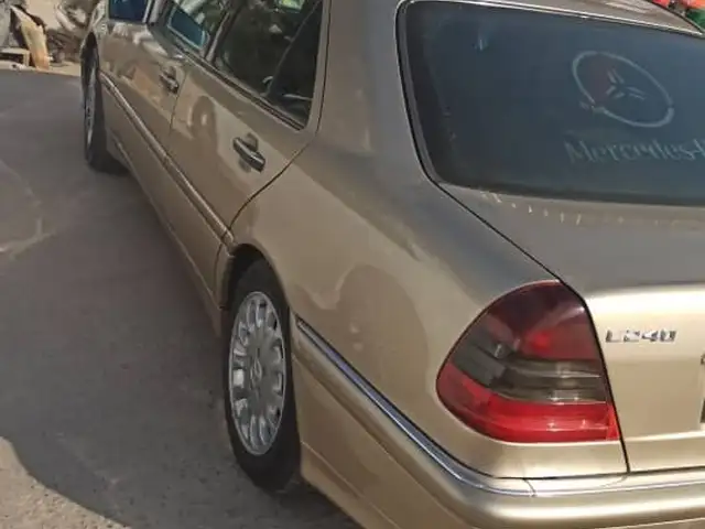 Mercedes-Benz C class