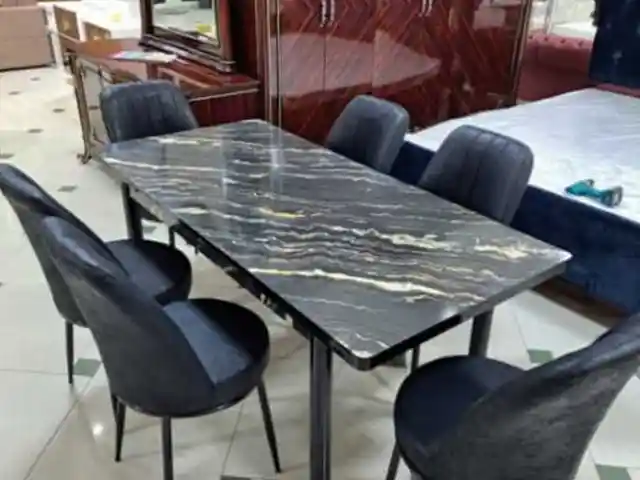 Стол и стулья, Душанбе