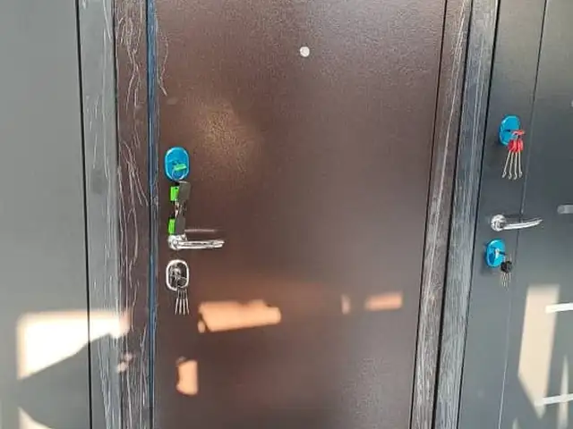 Дверь, Душанбе