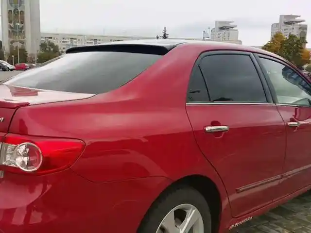 Спойлер на задний лобовой для Toyota Corolla 2, Душанбе