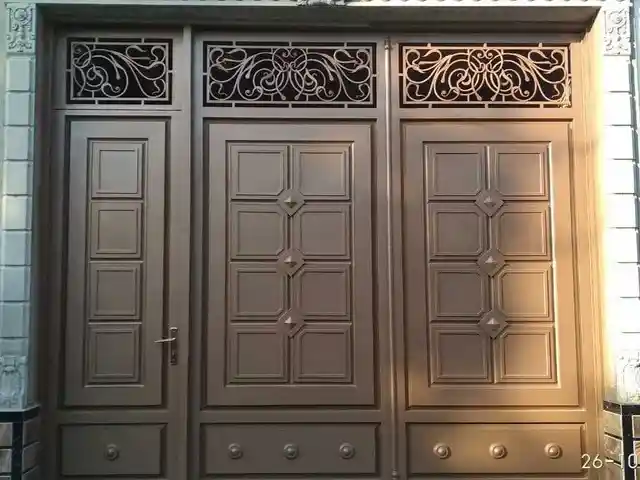 Металлические ворота, Хуҷанд