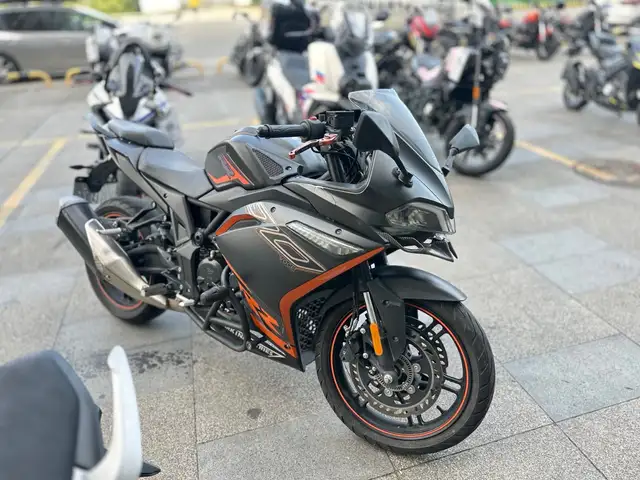 Мотоцикл VOGE 300RR, Душанбе