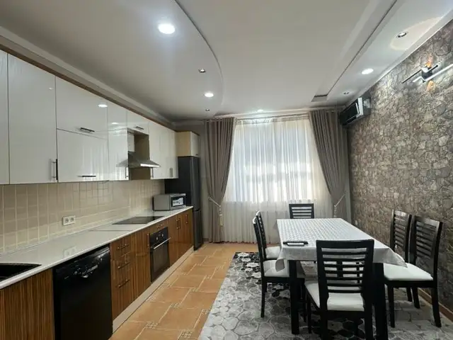 3-комн. квартира, 3 этаж, 200 м², И.Сомони, Душанбе - 4
