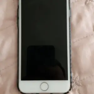 Apple iPhone 8, 64 gb, Silver, Хуҷанд