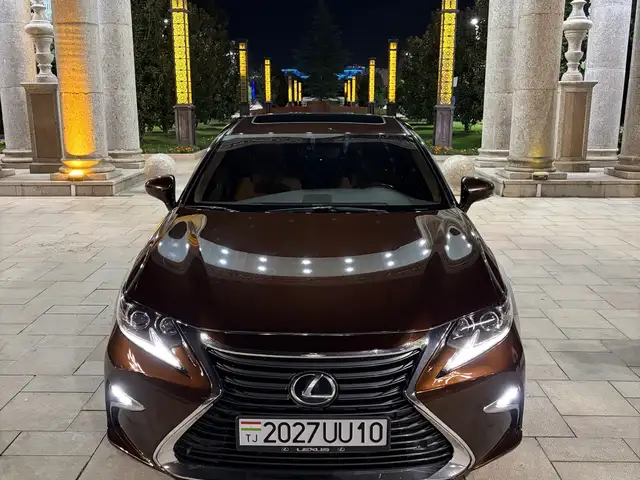 Lexus ES series