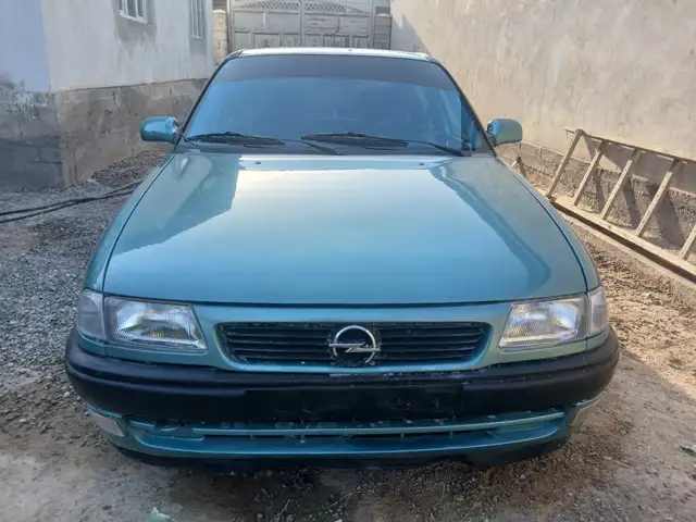 Opel Astra F