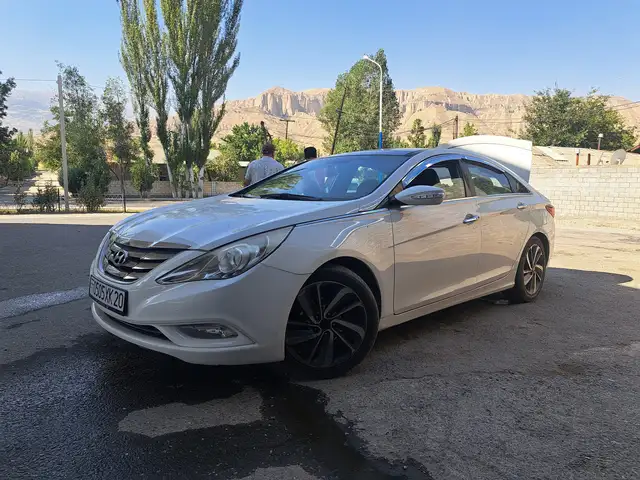 Hyundai Sonata