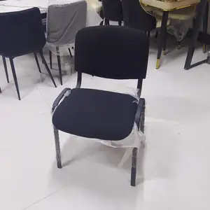 Стули изо, Душанбе