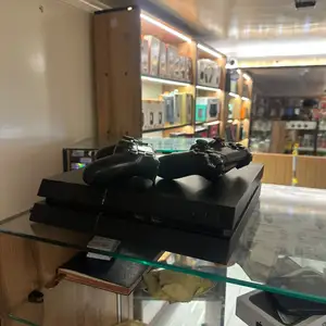 Игровая приставка Sony Plastation 4, Душанбе