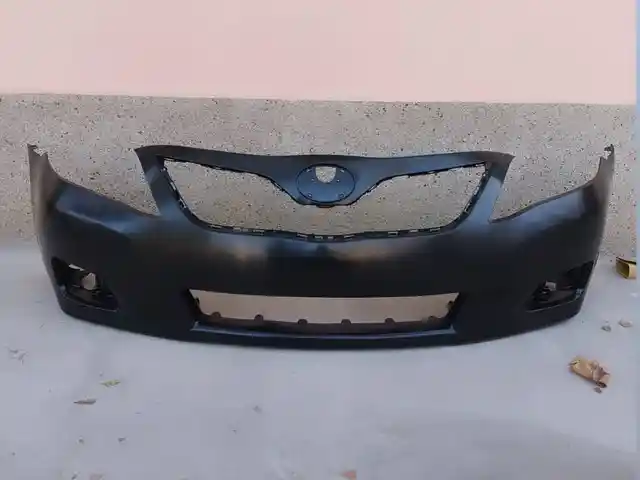 Передний бампер на Toyota Camry 2, Душанбе
