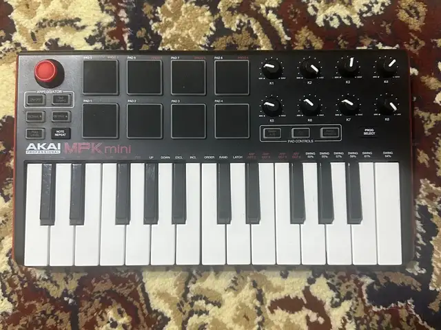 Mini клавиатура AKAI MPK MINI, Худжанд