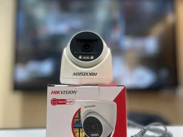 Купольная камера Hikvision DS 2CE76K0T LPFS 2.8 мм, Хуҷанд