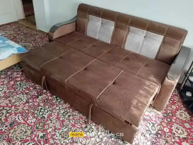 Диван, Душанбе