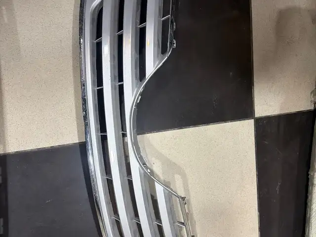 Облицовка от Toyota Camry 2 2008 серый, Душанбе