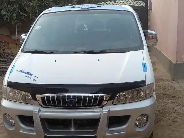 Микроавтобус Hyundai Starex, 2000, Кабодиён