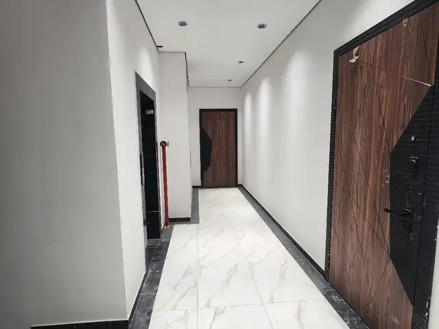 5-комн. квартира, 10 этаж, 155 м², 20 мкр, Хуҷанд