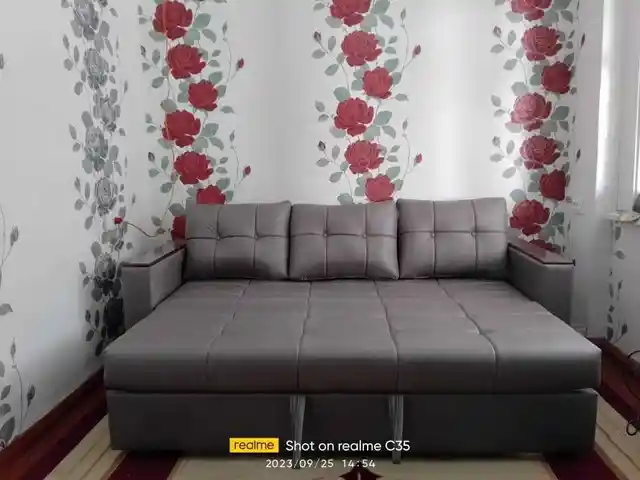 Диван хай-тек, Душанбе