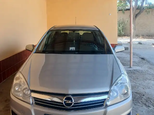 Opel Astra H