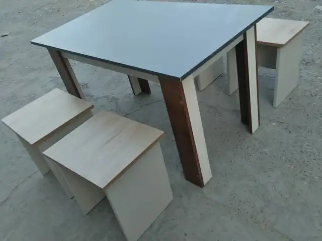 Cтол и стулья, Хуҷанд