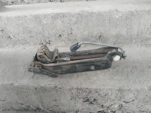 Домкрат, Душанбе