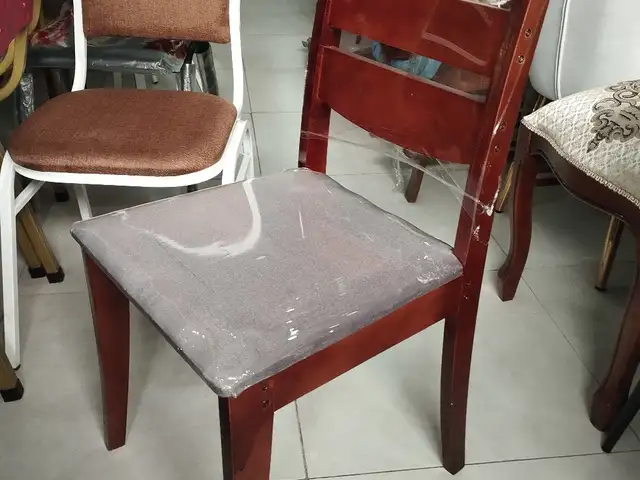 Стул, Душанбе