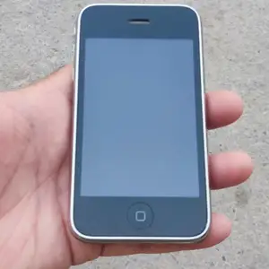 Apple iPhone 3GS, 8 gb, Бохтар (Курган-Тюбе)