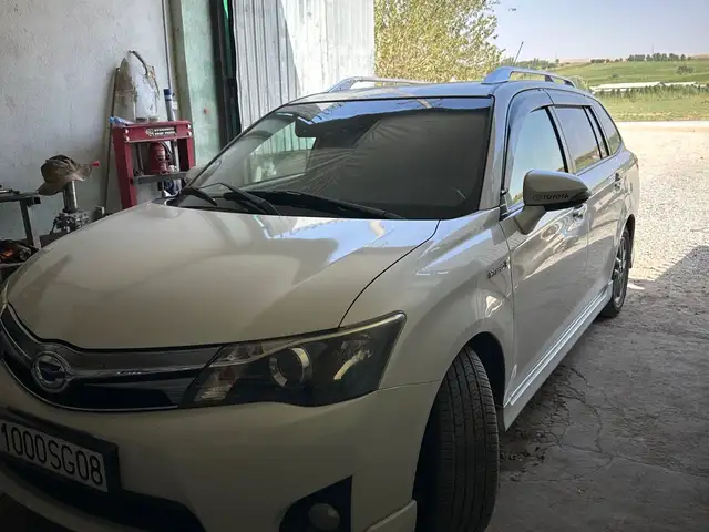 Toyota Fielder