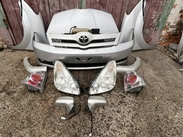 Передний бампер от toyota corolla verso, Душанбе
