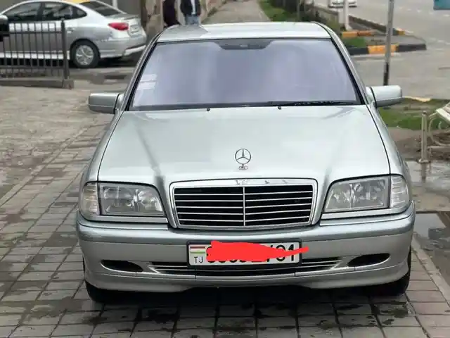Лобовое стекло фиолетовый на Mercedes-Benz W202, Душанбе