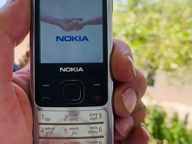 Nokia-6700 classic, Исфара