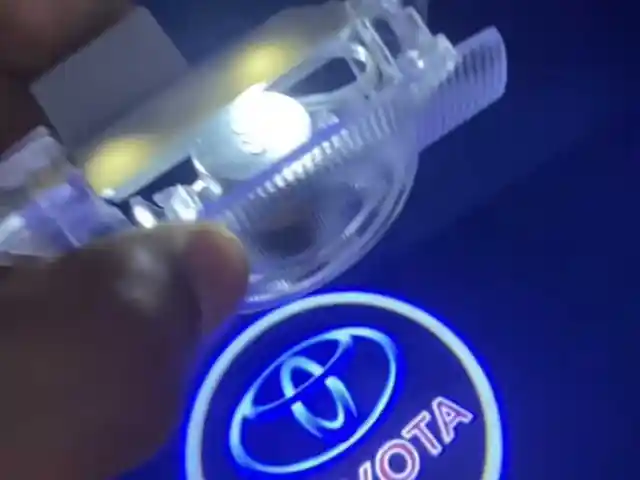 Штатная подсветка логотипа Toyota, Душанбе