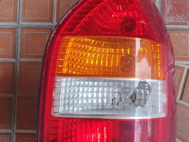 Задняя фара от Opel, Худжанд