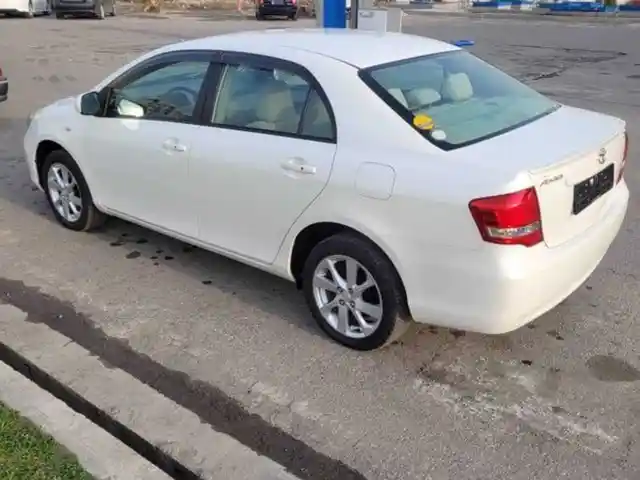 Не тонированные стекла для Toyota Axio, Душанбе