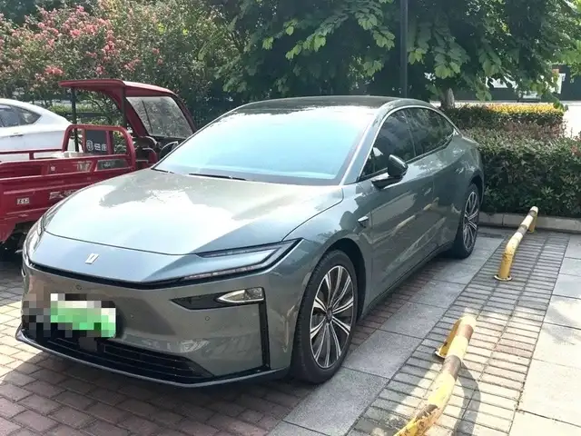 Toyota BZ7