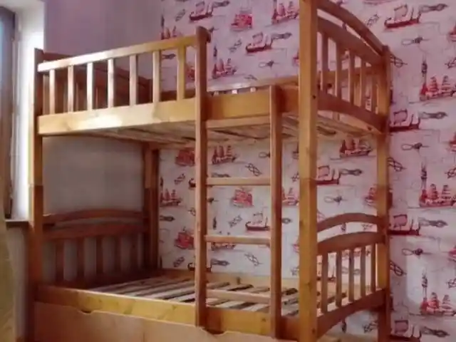 Двухъярусная кровать, Душанбе