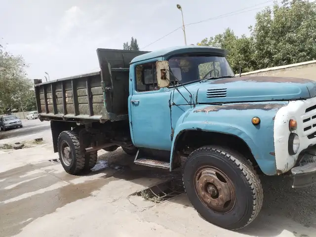 Самосвал ЗИЛ, 1990, Муминабад