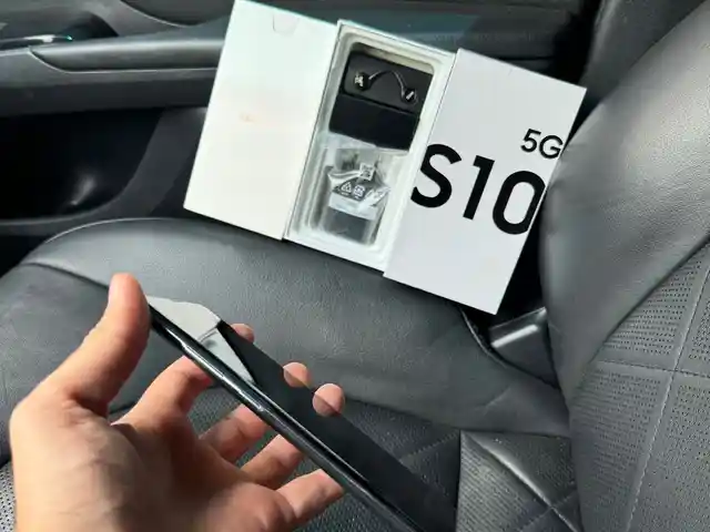 Samsung Galaxy S10 Plus 5G 512 Gb Black, Душанбе - 3