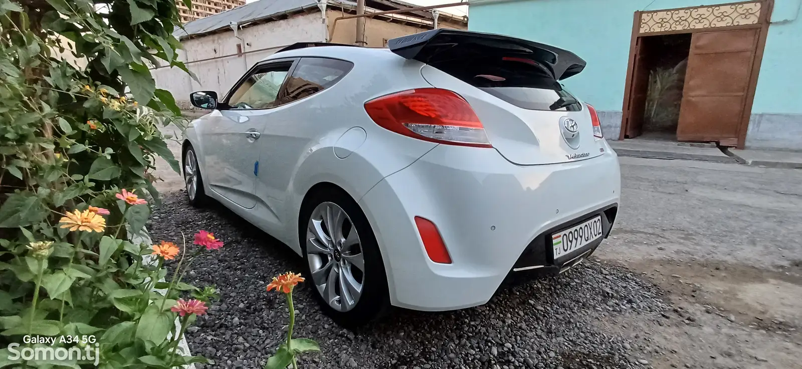 Hyundai Veloster