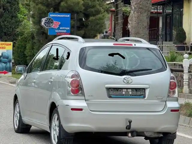 Не тонированные стекла на Toyota Verso, Душанбе
