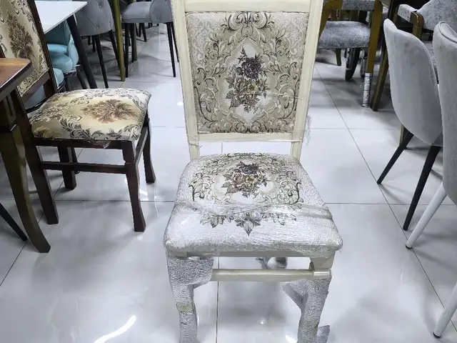 Стул, Душанбе