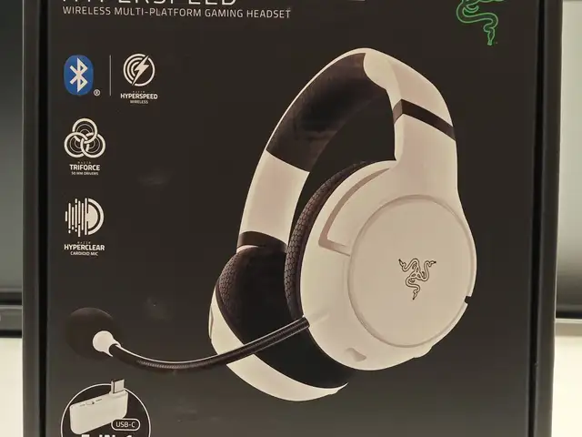 Игровые наушники Razer Kaira HyperSpeed, Душанбе