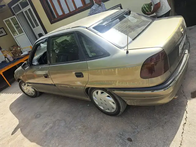 Opel Astra F