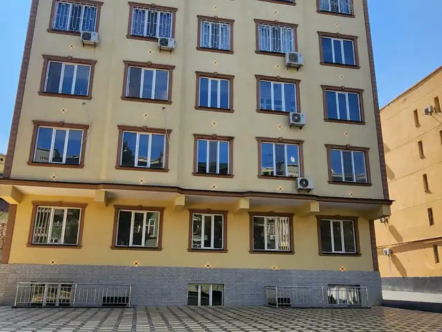 3-комн. квартира, Цокольный этаж, 234 м², Первомайка, Бустон (Чкаловск)