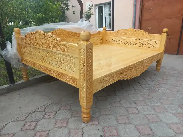 Тапчан, Исфара