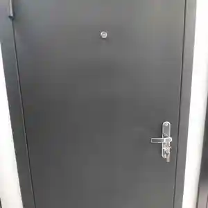 Железная дверь, Душанбе