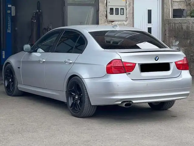 Багажник BMW, Хуҷанд